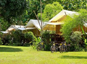 เต็นท์พักแรมถาวร พร้อมผ้าคลุม รุ่น Luxury Safari Tents