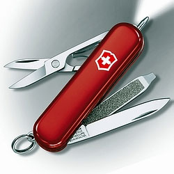 มีดพับ VICTORINOX รุ่น Classic Signature Lite Silver Tech 0.6226.T7